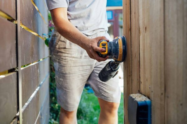 Ravalement de façade à Orleans : pensez à l'isolation du support