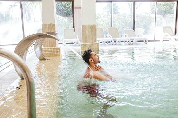 Quel spa de nage choisir pour 2024 ? Guide d'achat complet !